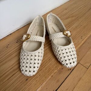 Brand New Larroude Verona Leather Macrame Ballet Flats in Ivory with Gold Buckle